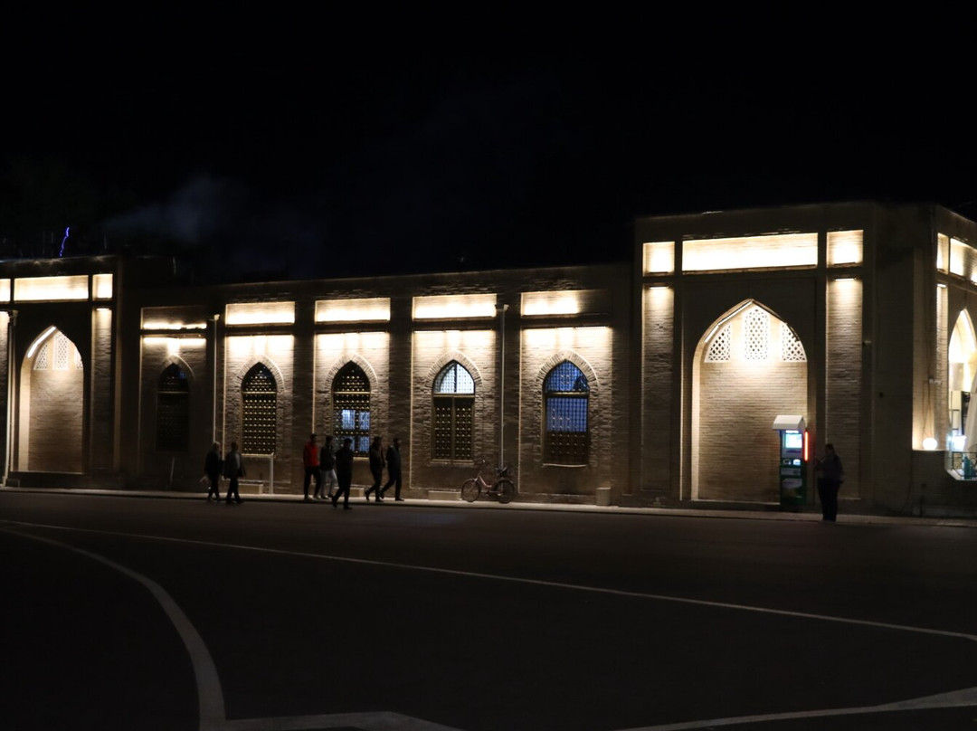 来比哈斯-布哈拉必去景点