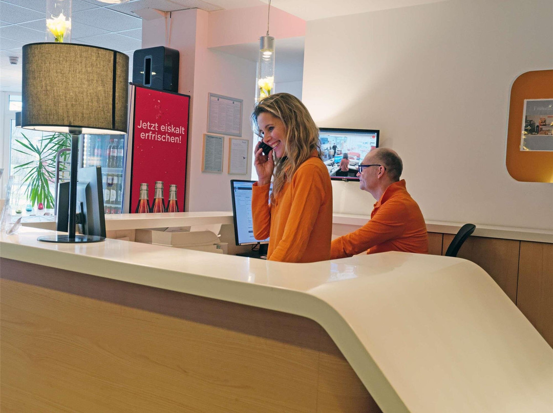 波恩南部柯尼希斯温特宜必思快捷酒店主图