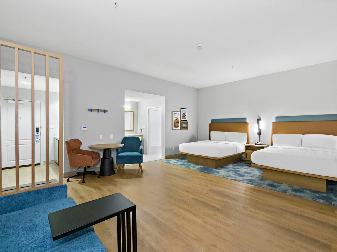 Hampton Inn & Suites Lancaster主图