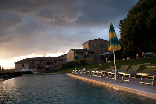 Agriturismo Verniano Five Apartments with Panoramic Pool