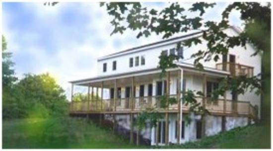 Rohn House and Farm-客卧