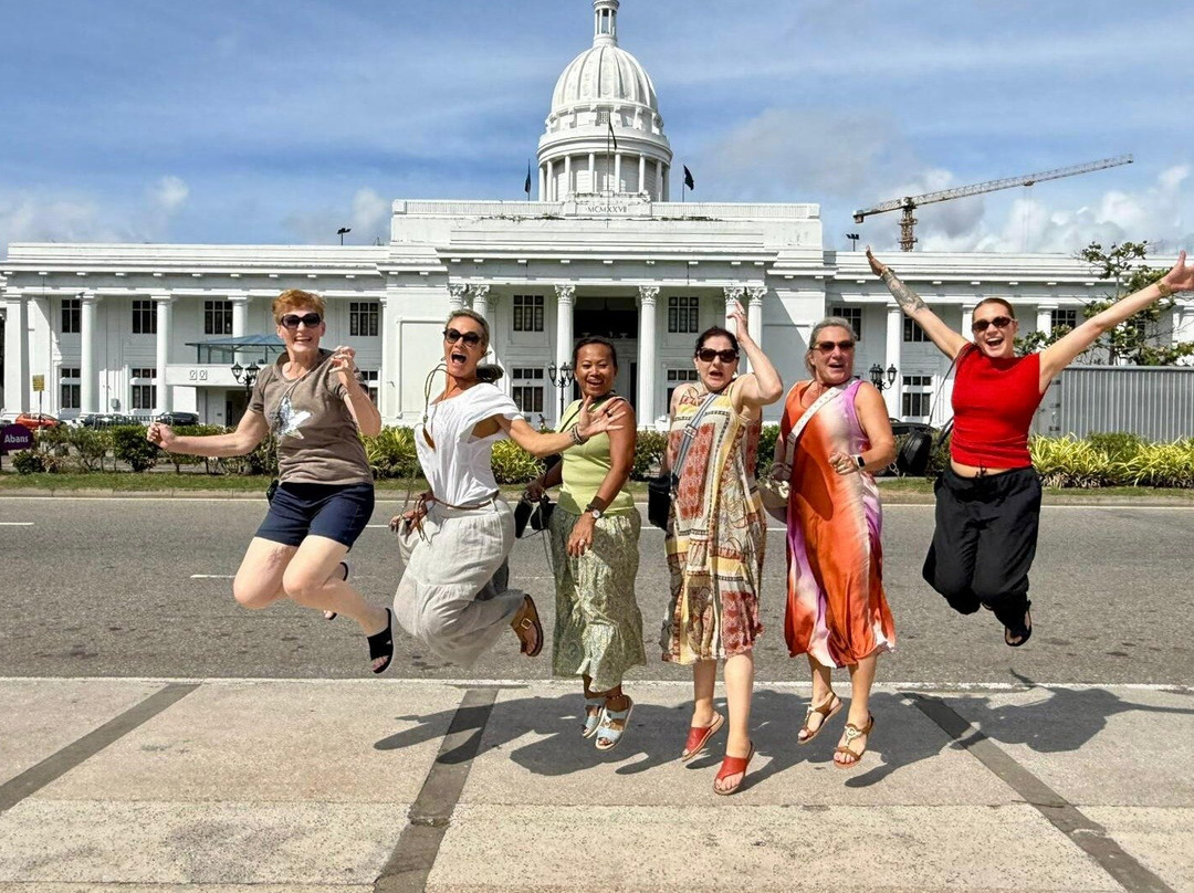 Colombo Airport Taxi to South (Hikkaduwa,Galle,Ahangama,Weligama,Mirissa,Hiriketiya,Tagngalle)