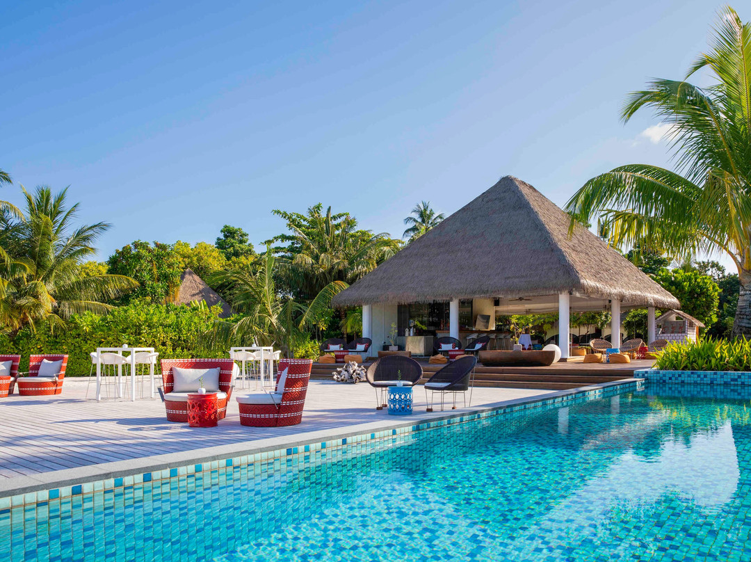 Mercure Maldives Kooddoo Resort