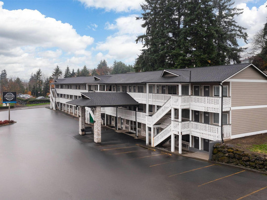 Basecamp Puyallup A Travelodge By Wyndham