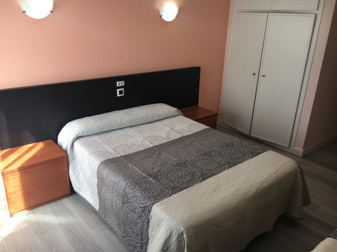 阿斯科纳酒店主图