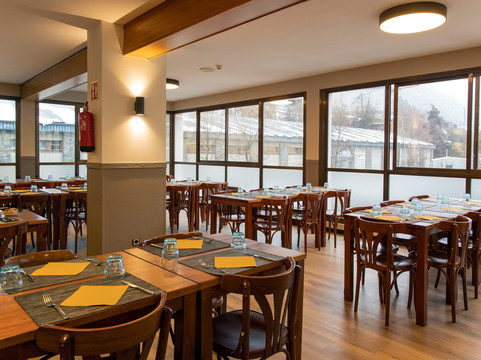 恩坎普酒店主图