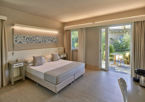 "塞雷纳斯巴德西度假村"主图