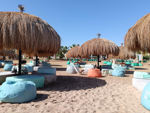 Zouni Beach Club-艾高娜必去景点