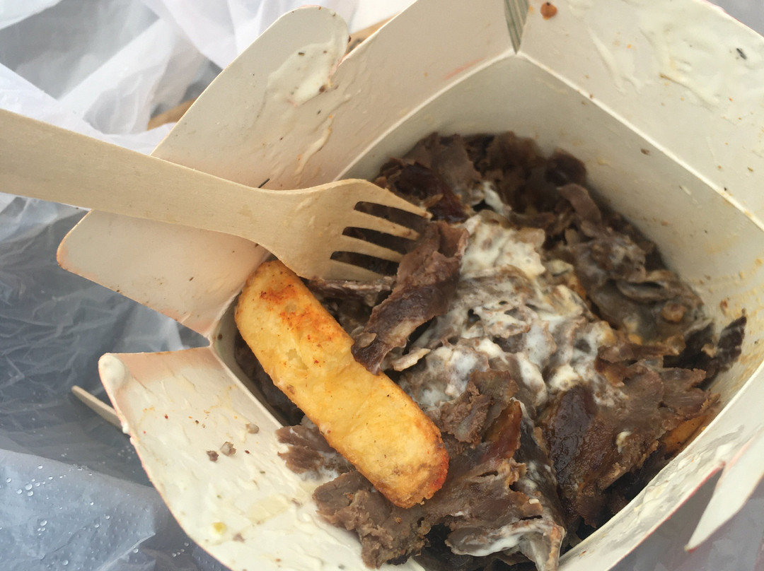 Izz'ET Steinofen & Holzkohlegrill