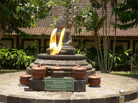 Candi Pawon-马吉冷必去景点