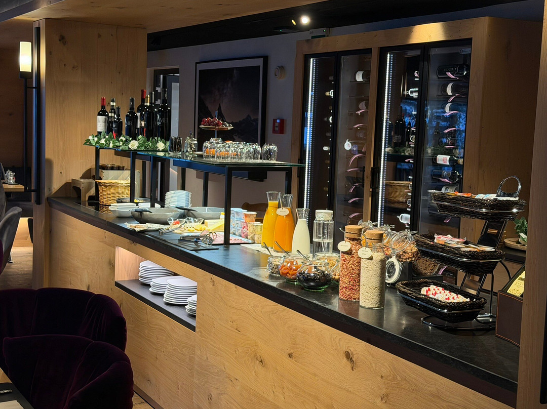 来这屋酒店主图