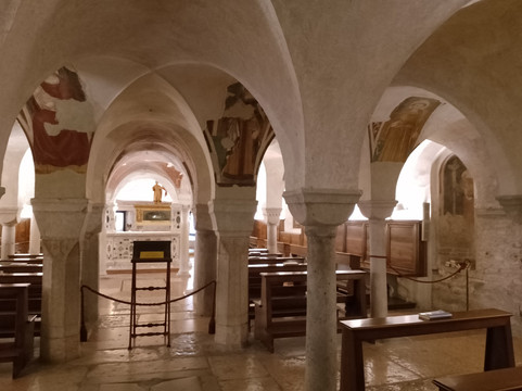 Cattedrale di San Pietro Apostolo-特雷维索必去景点