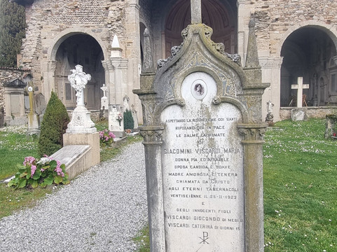 Basilica di Santa Giulia-Bonate Sotto必去景点