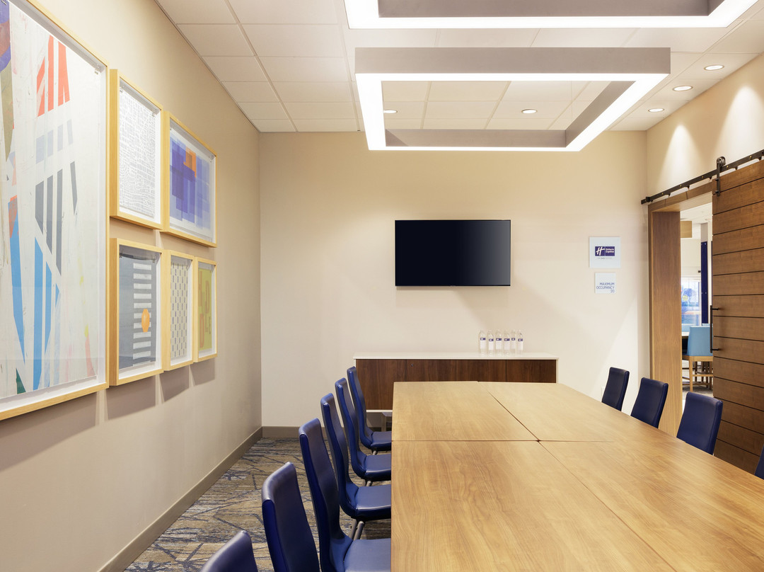 Holiday Inn Express & Suites Monterrey Sendero, by IHG