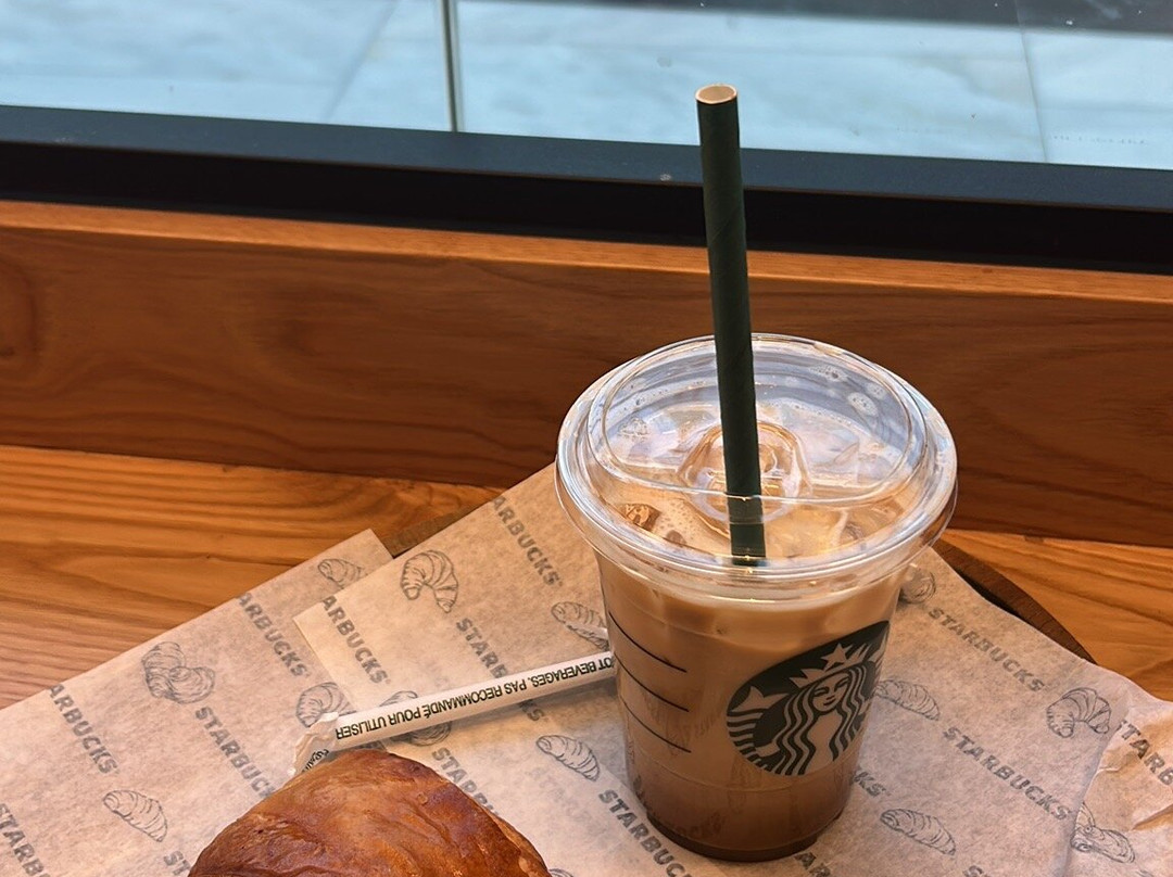 Starbucks alcalá magna