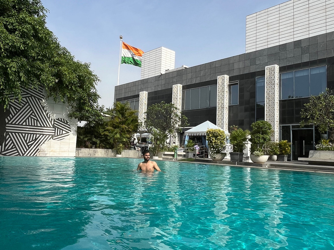 Karma Lakelands Golf Resort & Residences主图