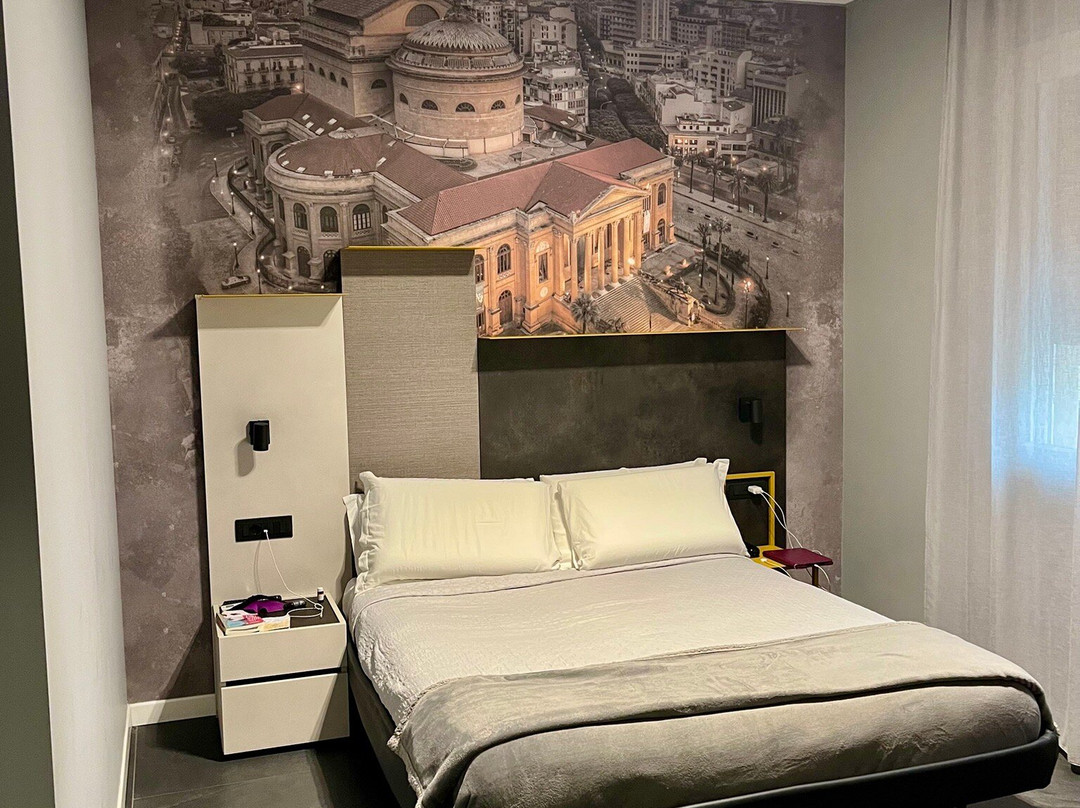 阿尔玛酒店主图