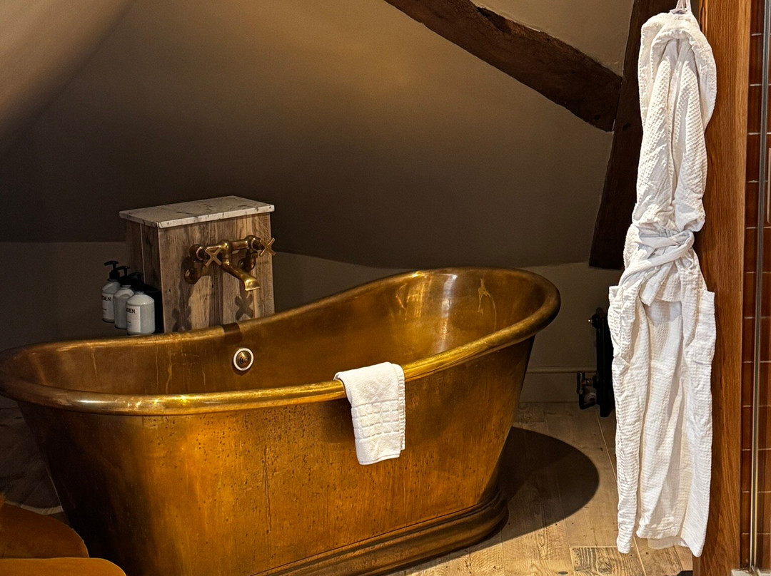 拉伊的乔治酒店主图