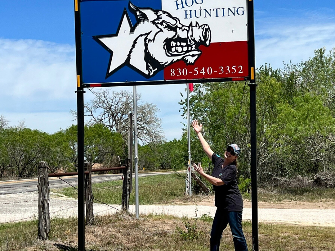 Independence Ranch Hog Hunting-Waelder必去景点