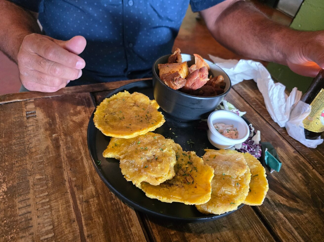 AlaVera Bar & Kitchen