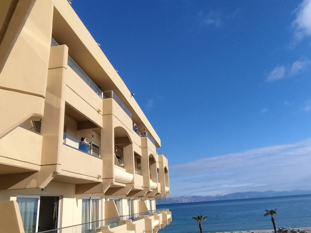 阳光海滩度假村主图