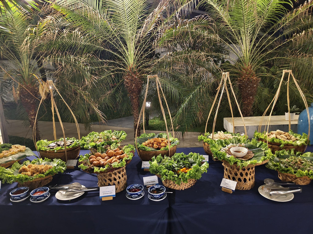 会安布利斯海滩度假村及康体中心主图