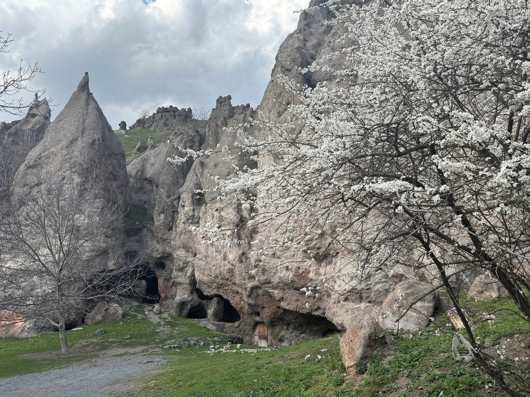 Medieval Goris Cave Dwellings-戈尔斯必去景点