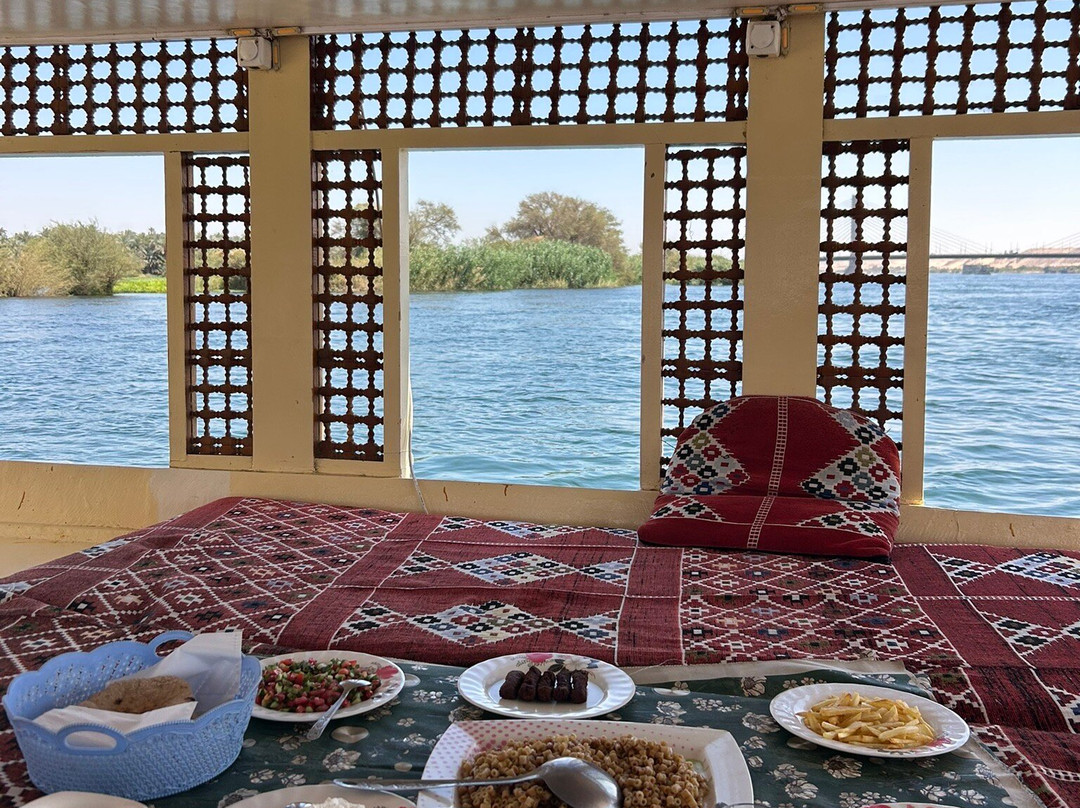 Hamdy Cook Felucca-亚斯文必去景点