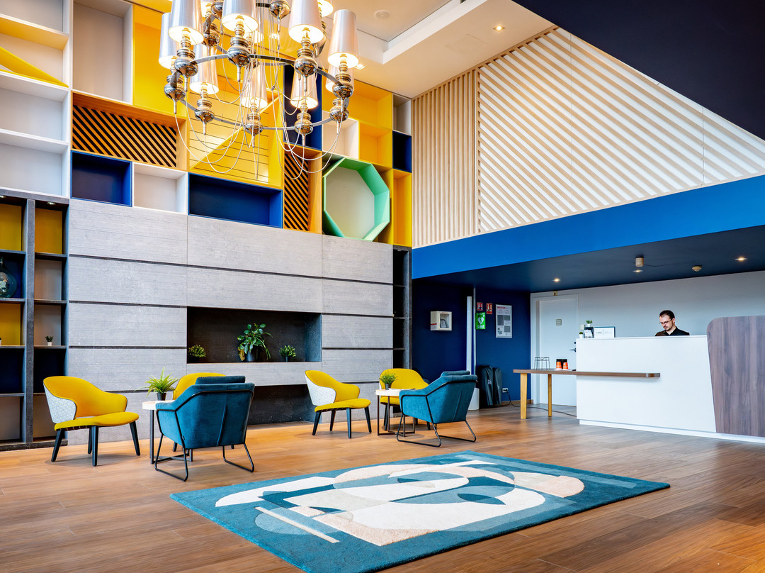Holiday Inn 米卢斯