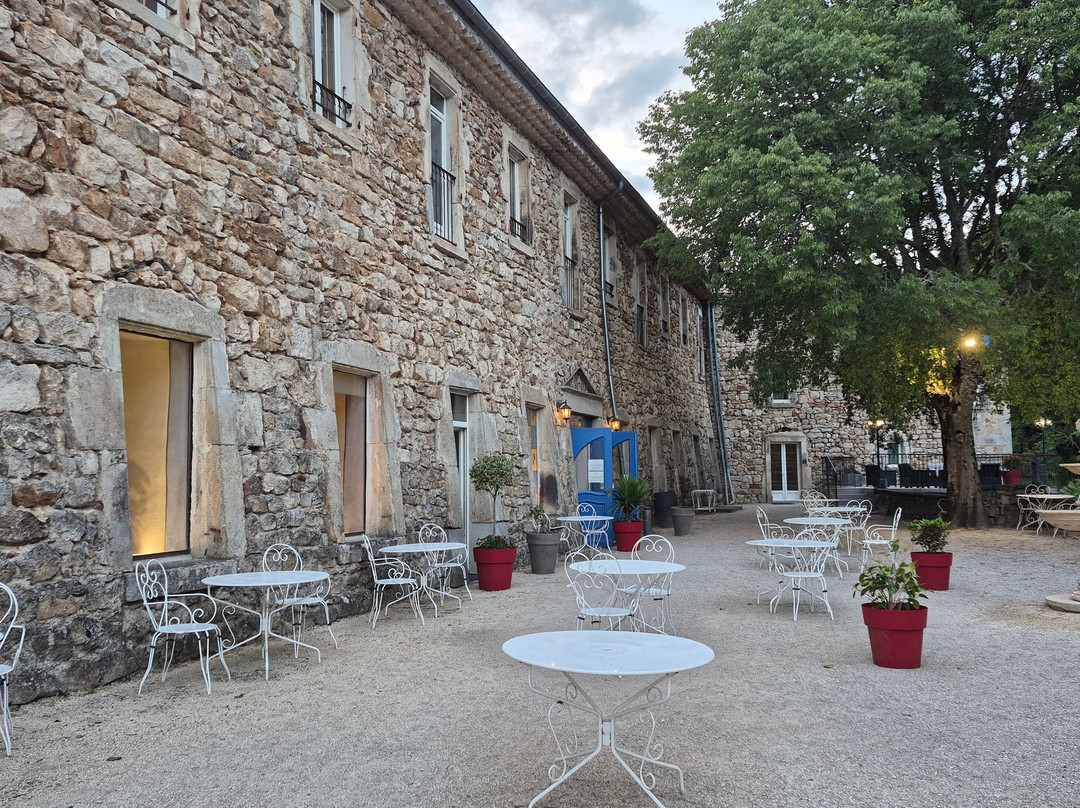Logis Hôtel Restaurant le Domaine de l'Eau Vive主图