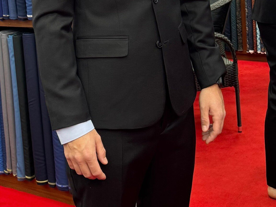Robin Bespoke Tailors-Kata Noi Beach必去景点