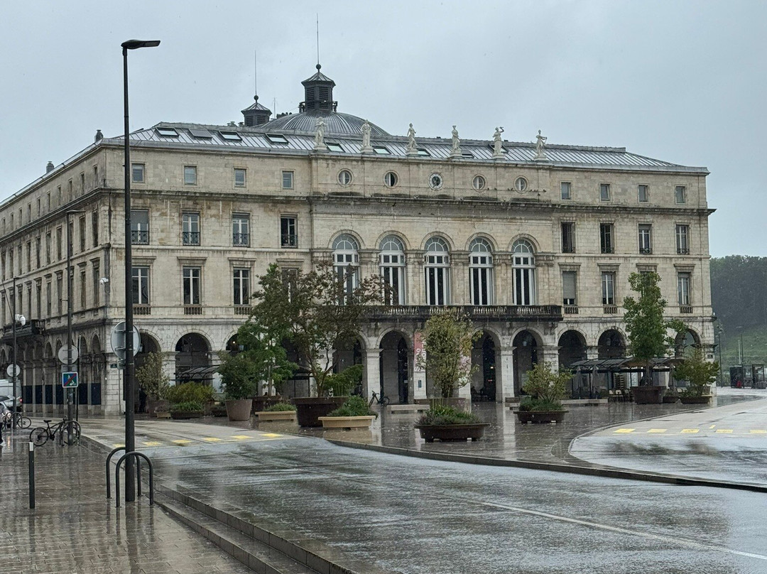 Ayuntamiento De Bayona-Bayonne必去景点