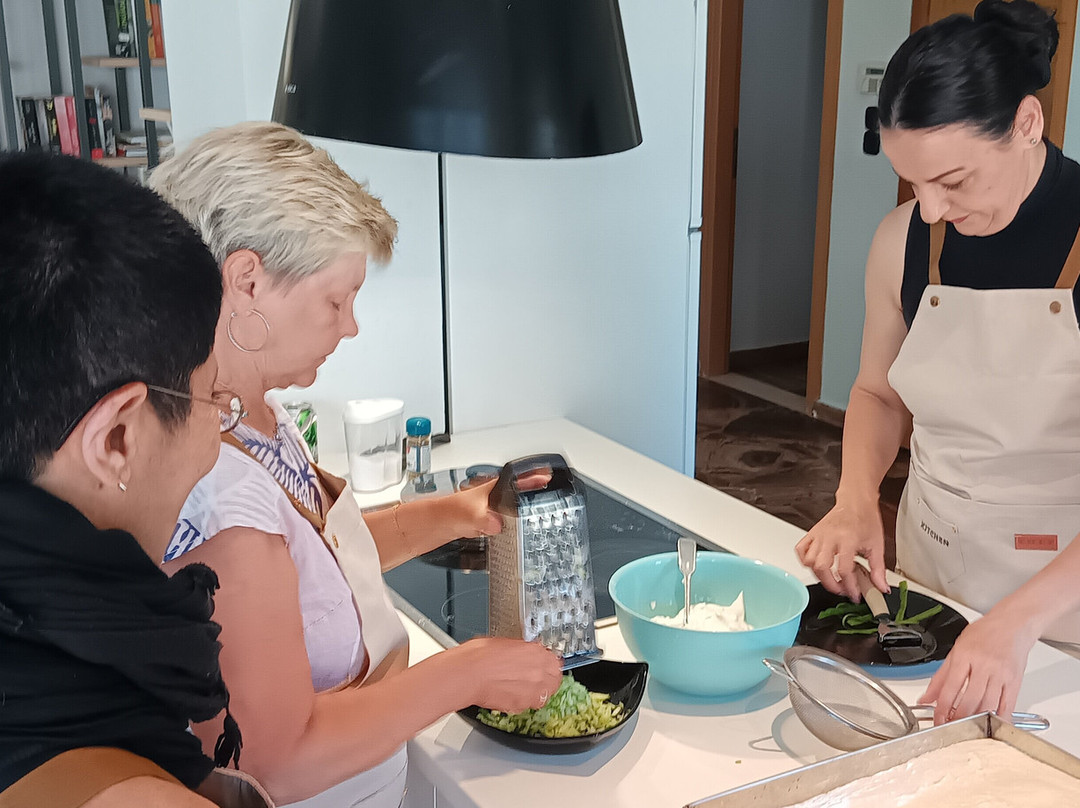 Authentic Cooking Class, Cheese making & Olive Oil Tasting.-Stavromenos Rethymnis必去景点