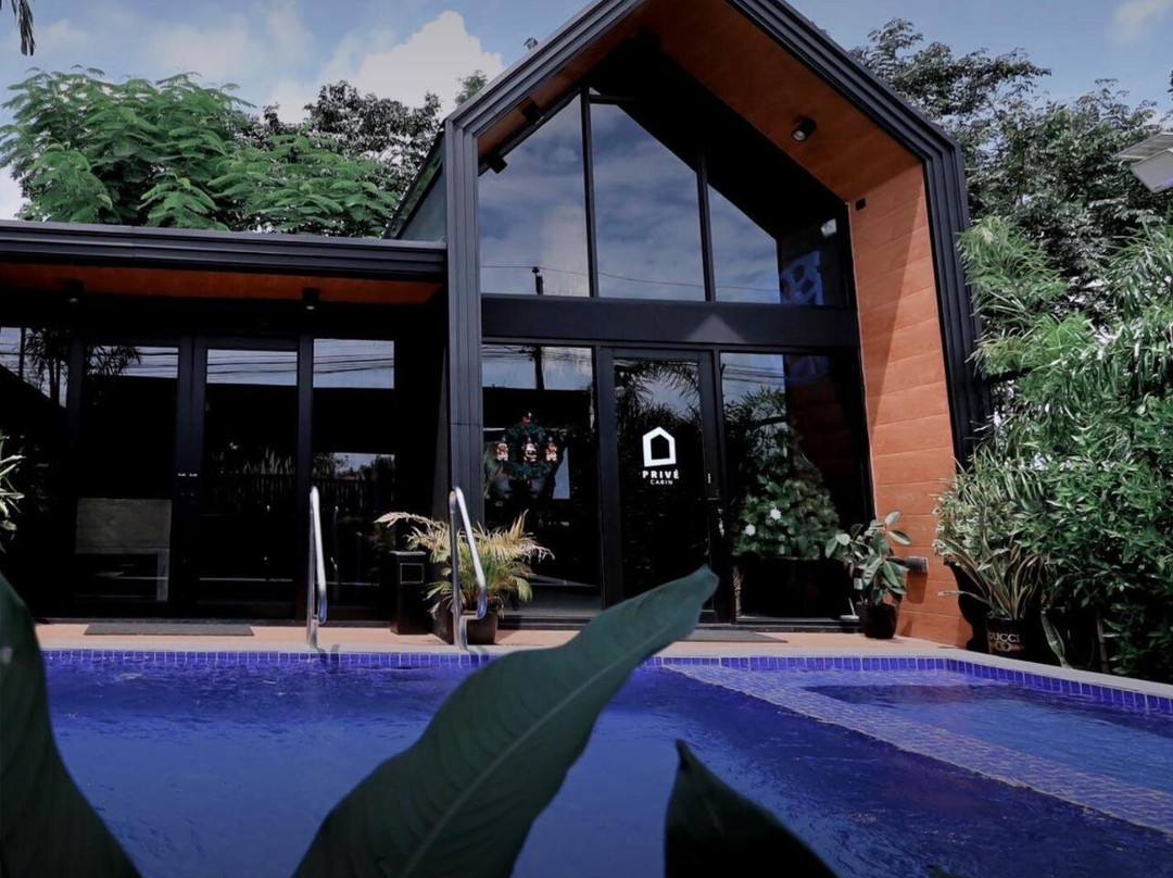 Prive Cabin