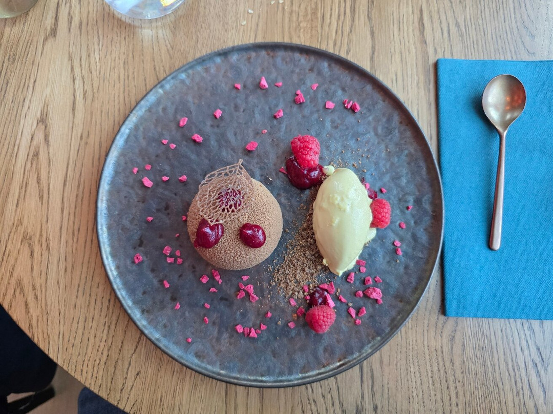 Upper Dock Brasserie & Bar