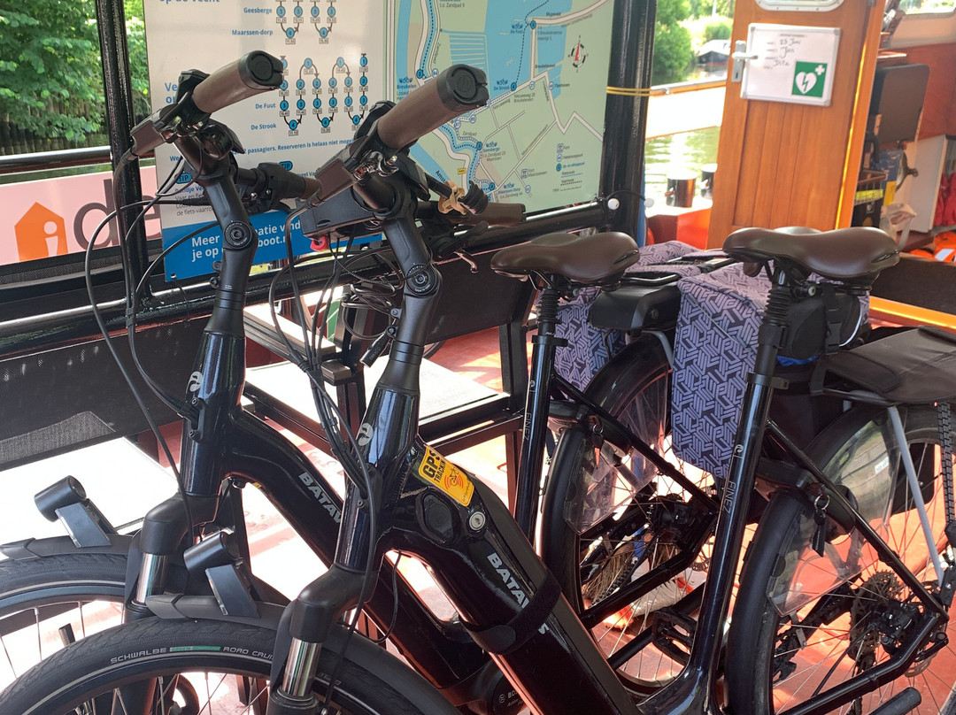 De Fietsboot-马尔森必去景点