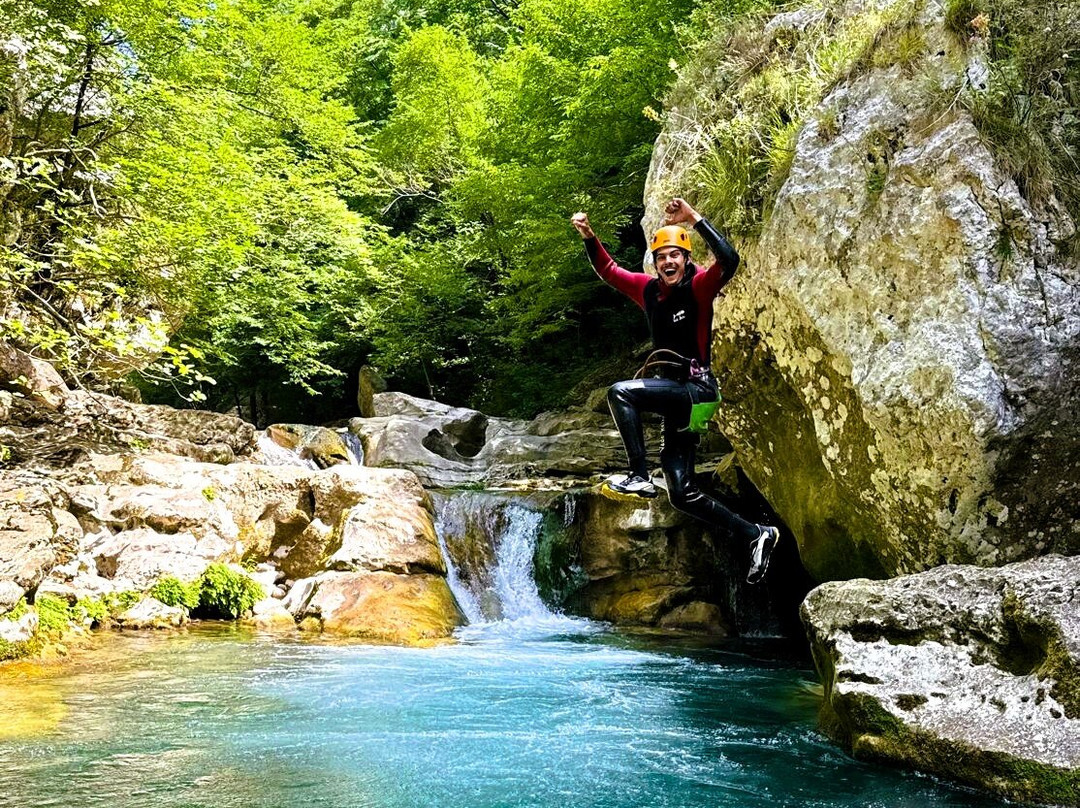 Azur Canyoning-尼斯必去景点