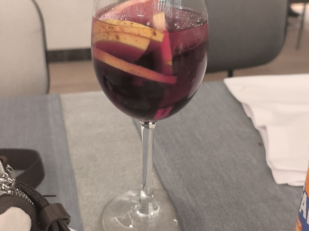 多内尔海滩黄金酒店主图