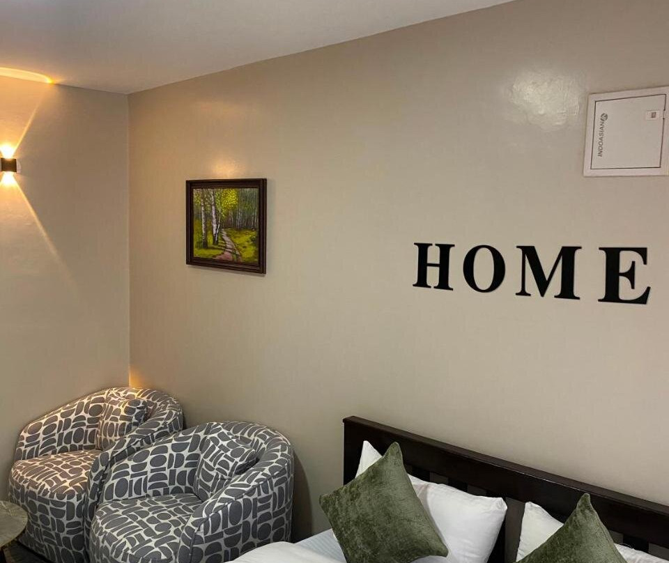 Blooming Airbnb Ruaka