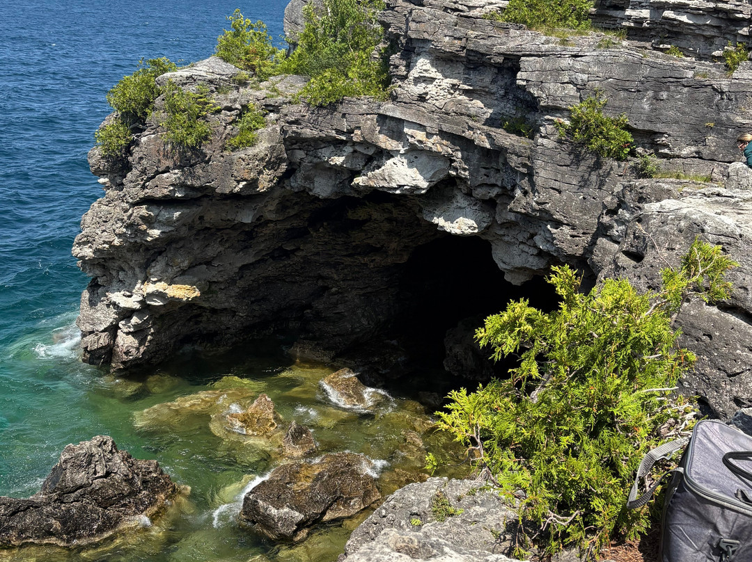 The Grotto-托伯莫里必去景点