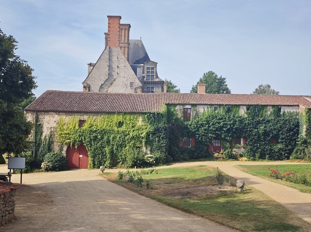 Chateau Des Aventuriers-Avrillé必去景点