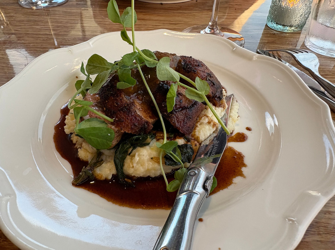 Spotted Duck Restaurant