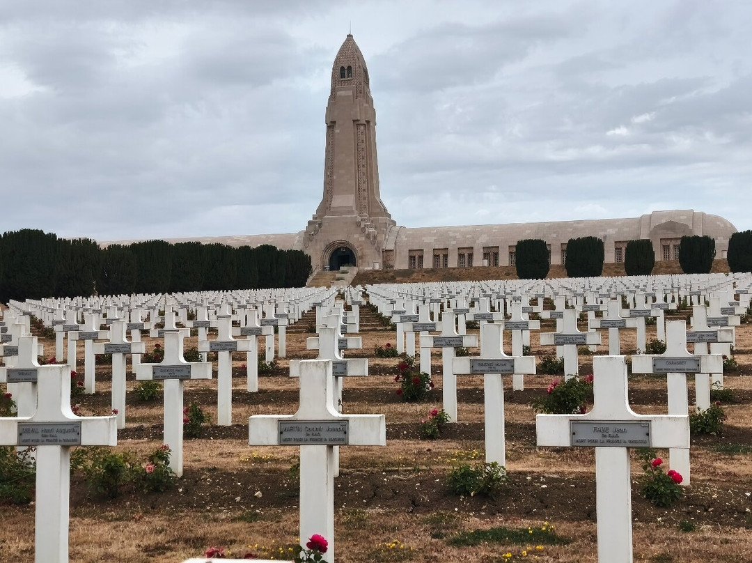 L'Ossuaire de Douaumont-Fleury-Devant-Douaumont必去景点