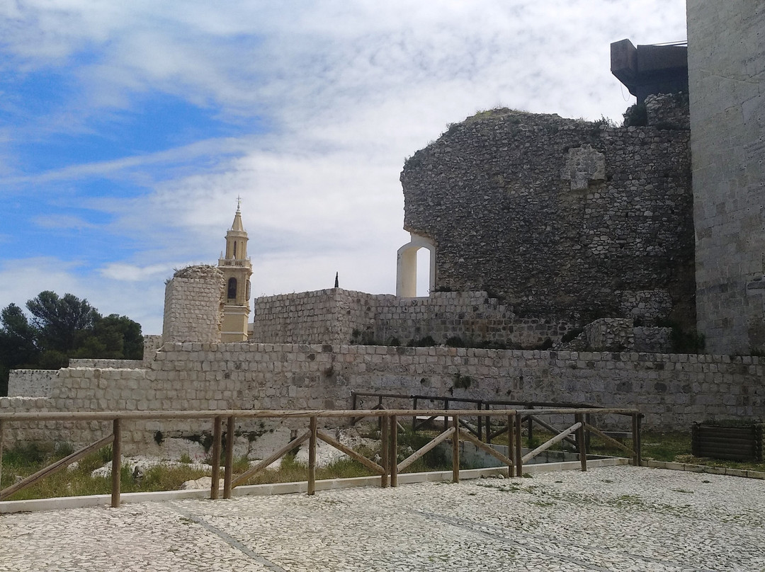 Castillo de Estepa-埃斯特巴必去景点