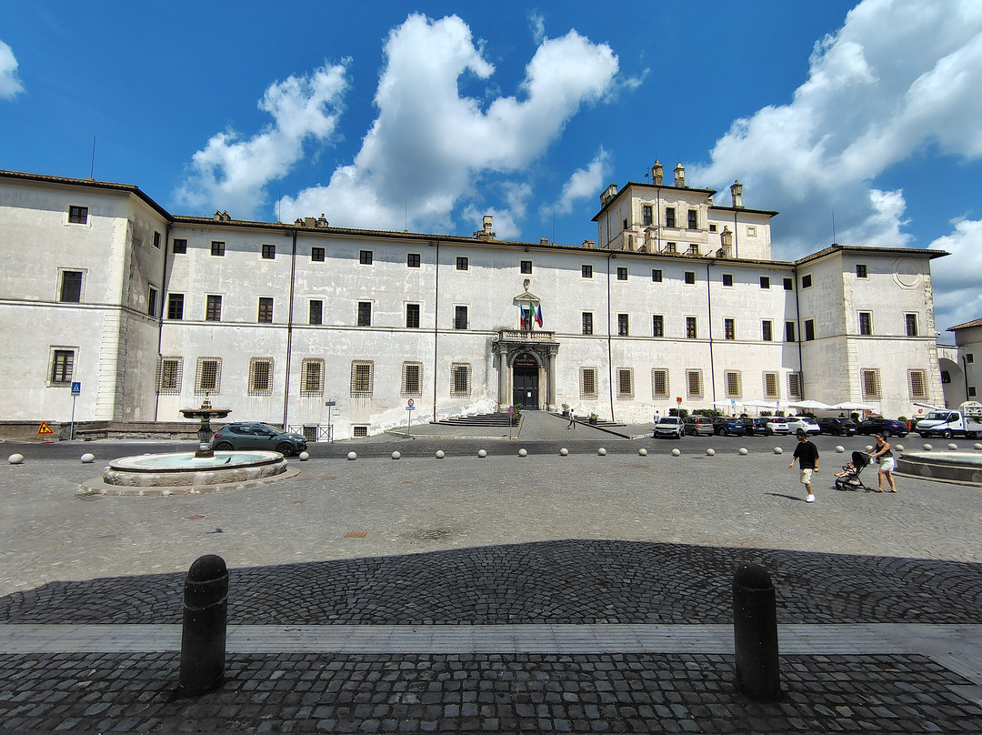 Palazzo Chigi Ariccia-阿里恰必去景点