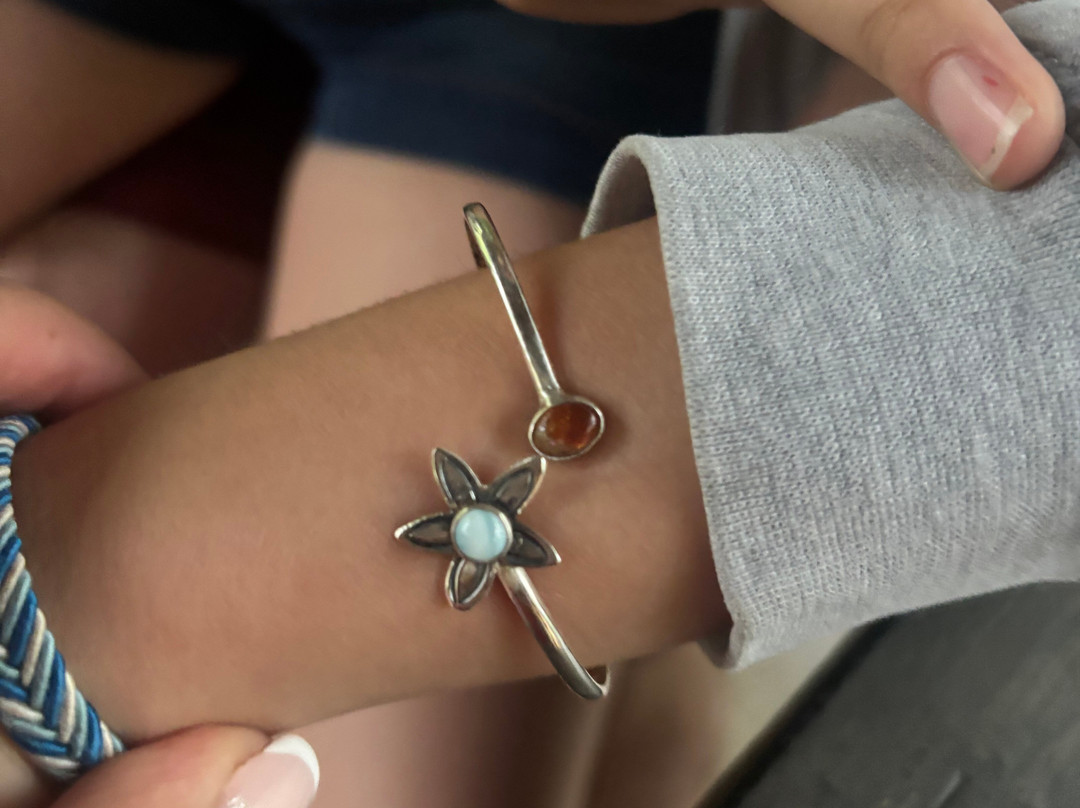 Ondox Silver Class and Jewelry-德格拉朗必去景点