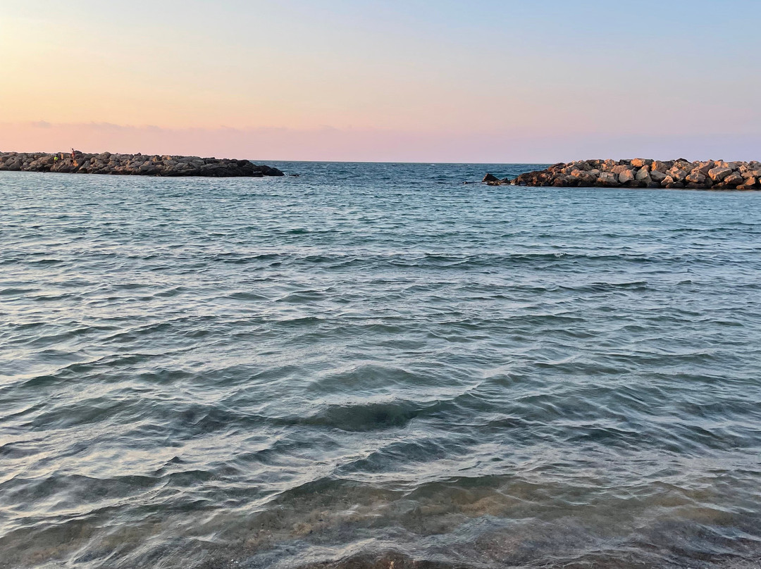 Spiaggia di Torre San Gennaro-Torchiarolo必去景点
