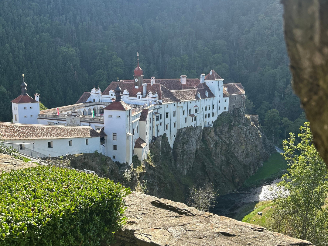 Schloss Herberstein-Stubenberg am See必去景点