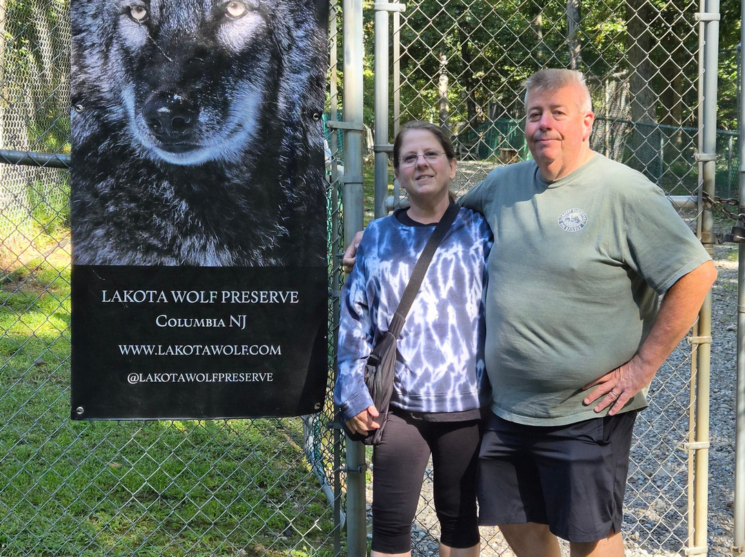 Lakota Wolf Preserve-Columbia必去景点