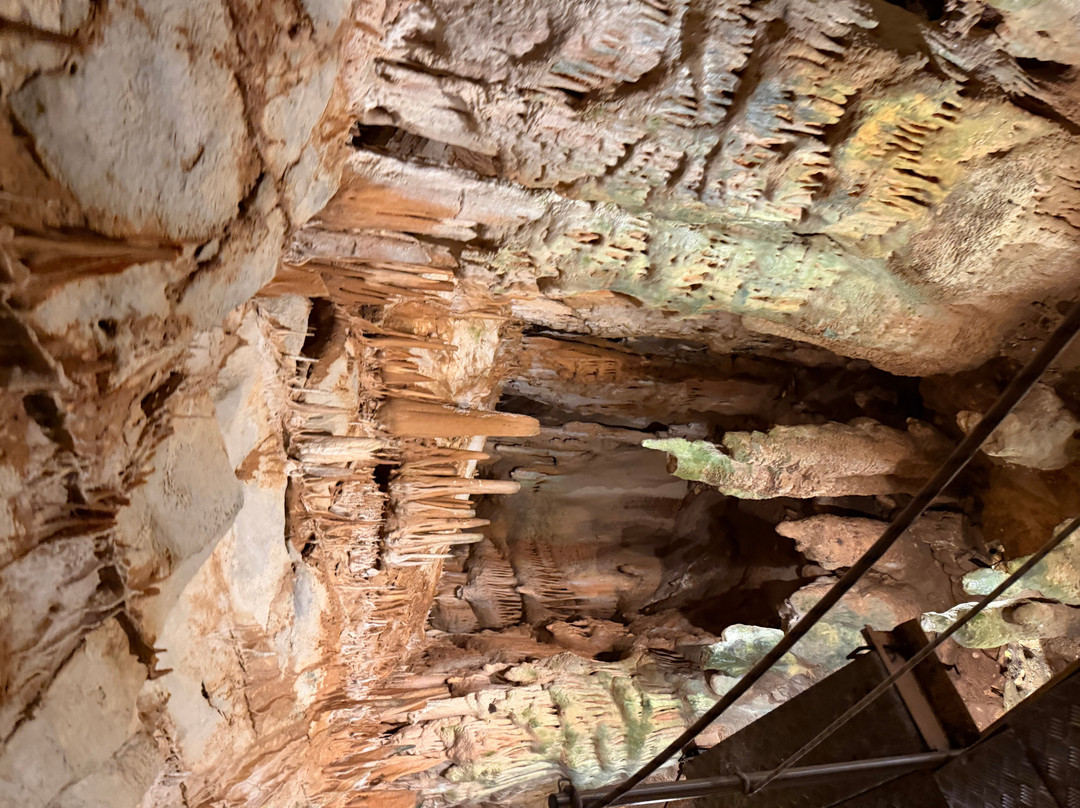 Sfentoni Cave-Zoniana必去景点